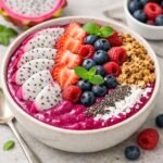 Dragon-Fruit-Berry-Smoothie-Bowl