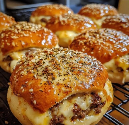 Garlic Parmesan Cheeseburger Bombs